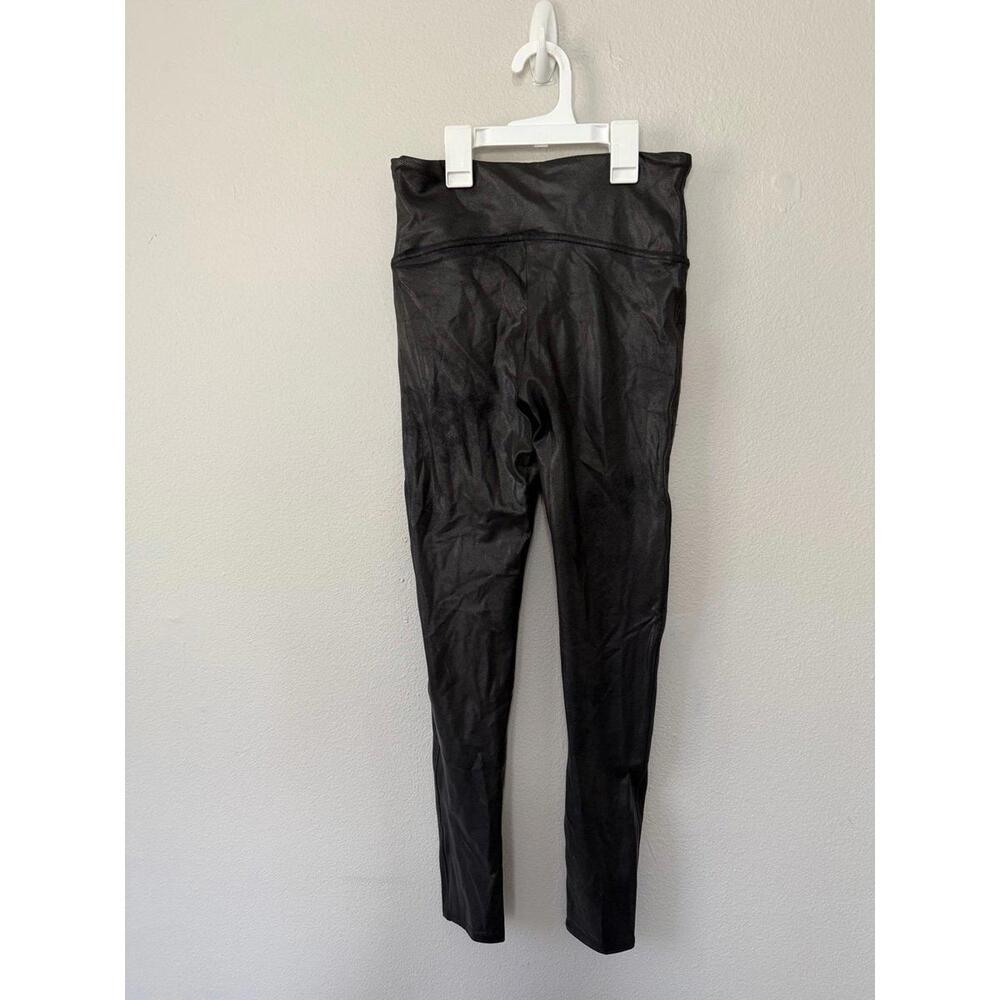 Spanx faux leather leggings size medium NWT - Picture 4 of 4